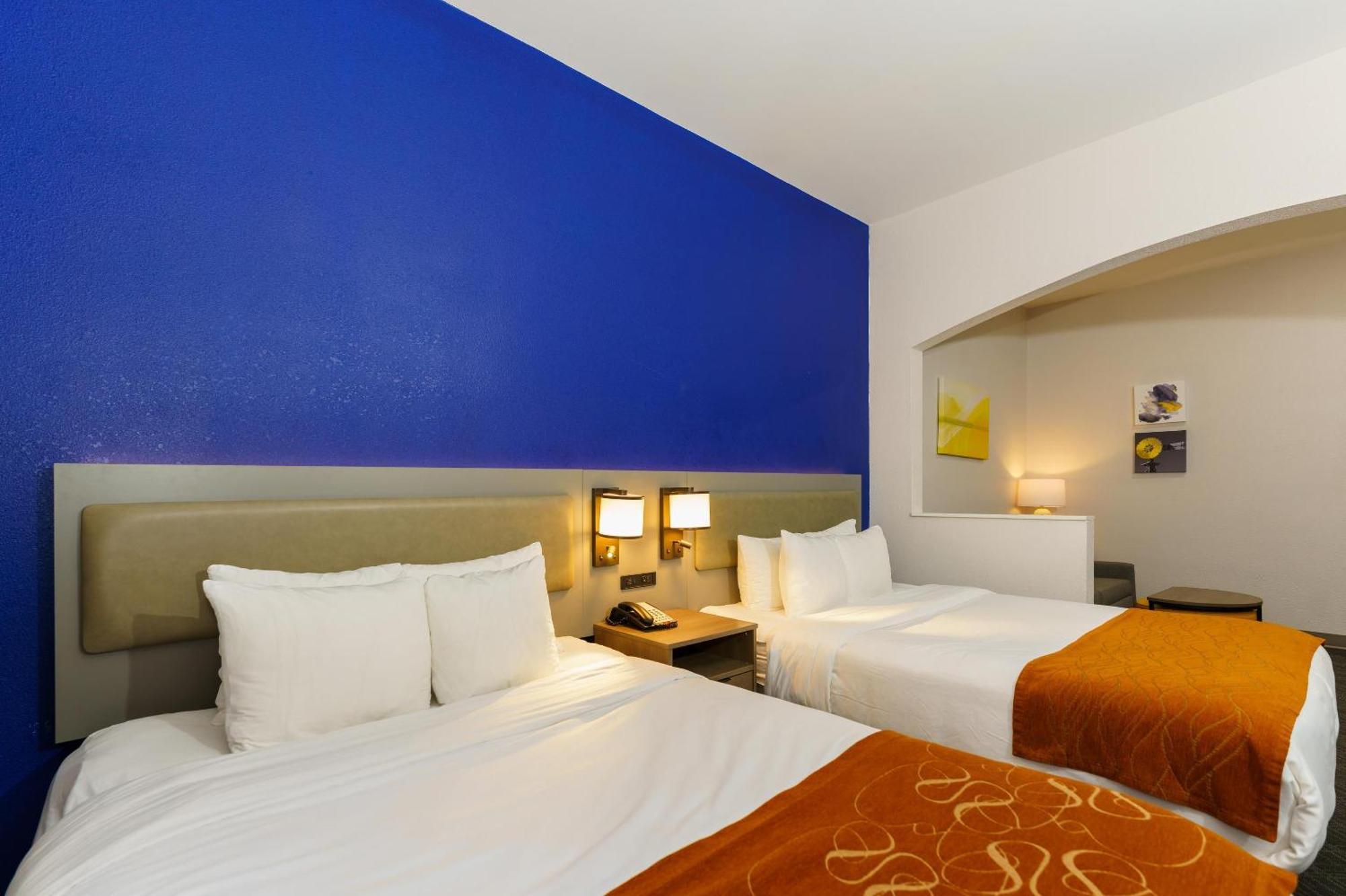 Comfort Suites University Drive College Station Bagian luar foto