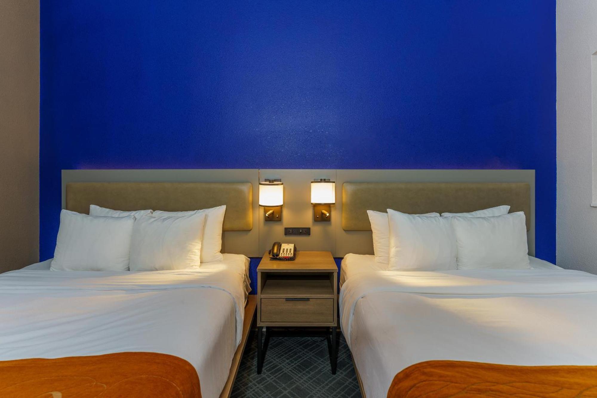 Comfort Suites University Drive College Station Bagian luar foto
