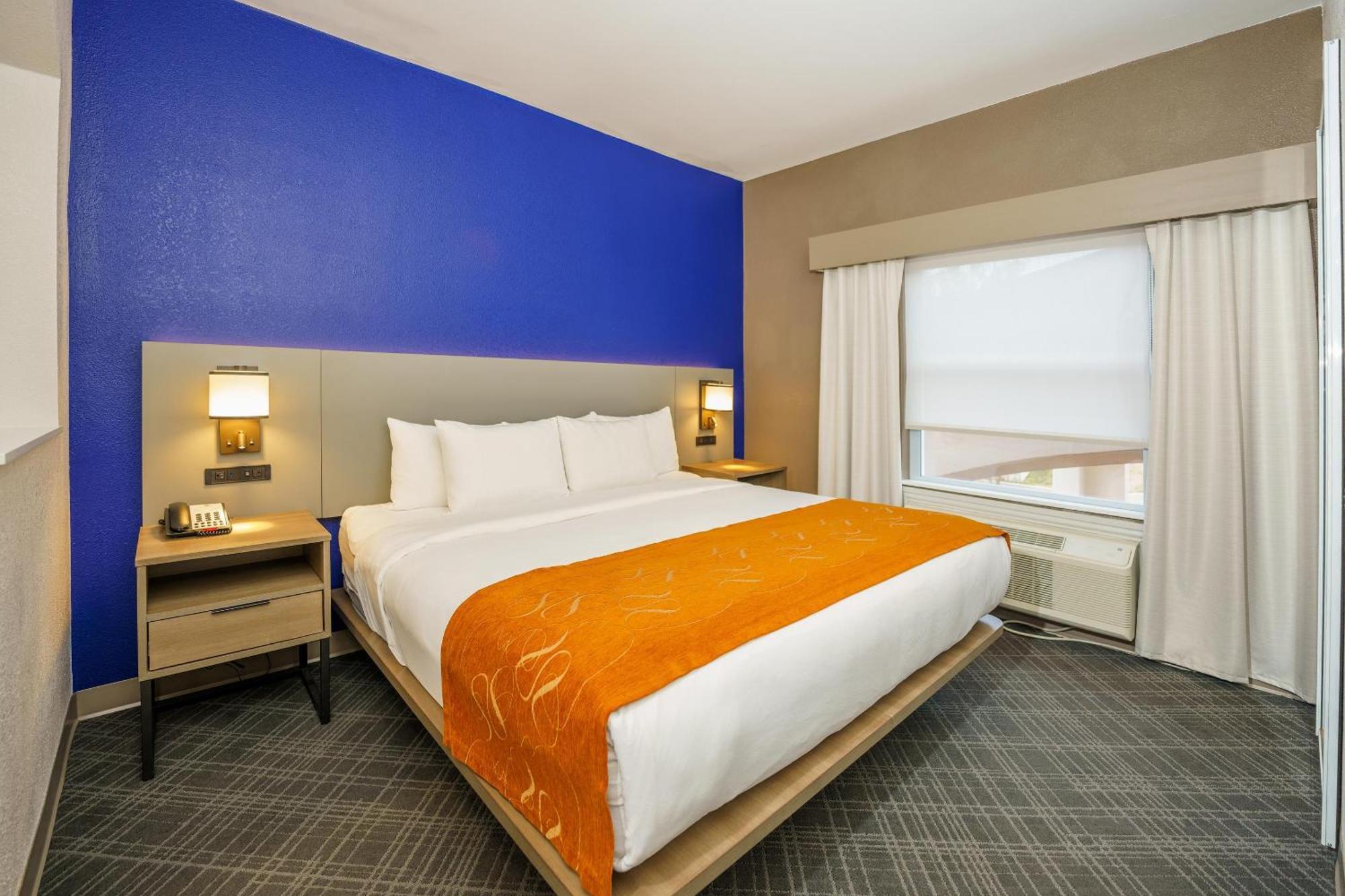 Comfort Suites University Drive College Station Bagian luar foto